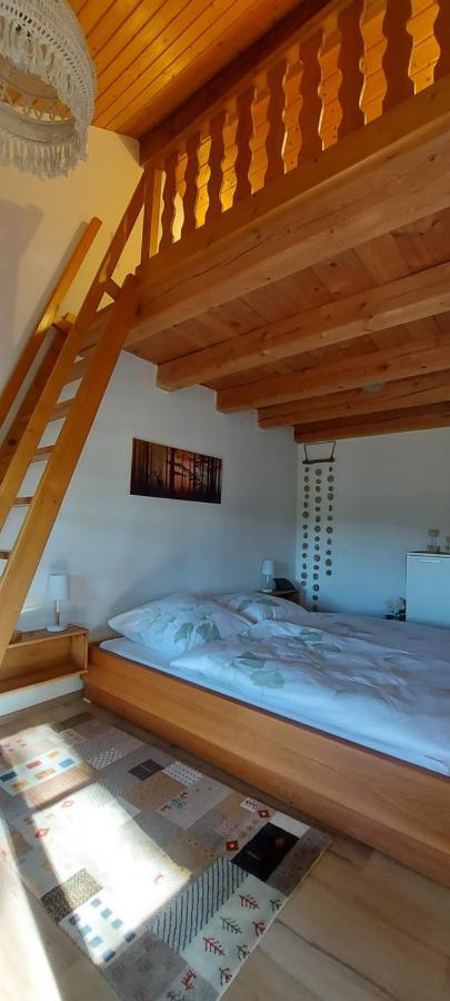 Ruhig Gelegene Ferienwohnung Im Gruenen Mit Terrasse Und Kleinem Garten Rotthalmuenster Ngoại thất bức ảnh