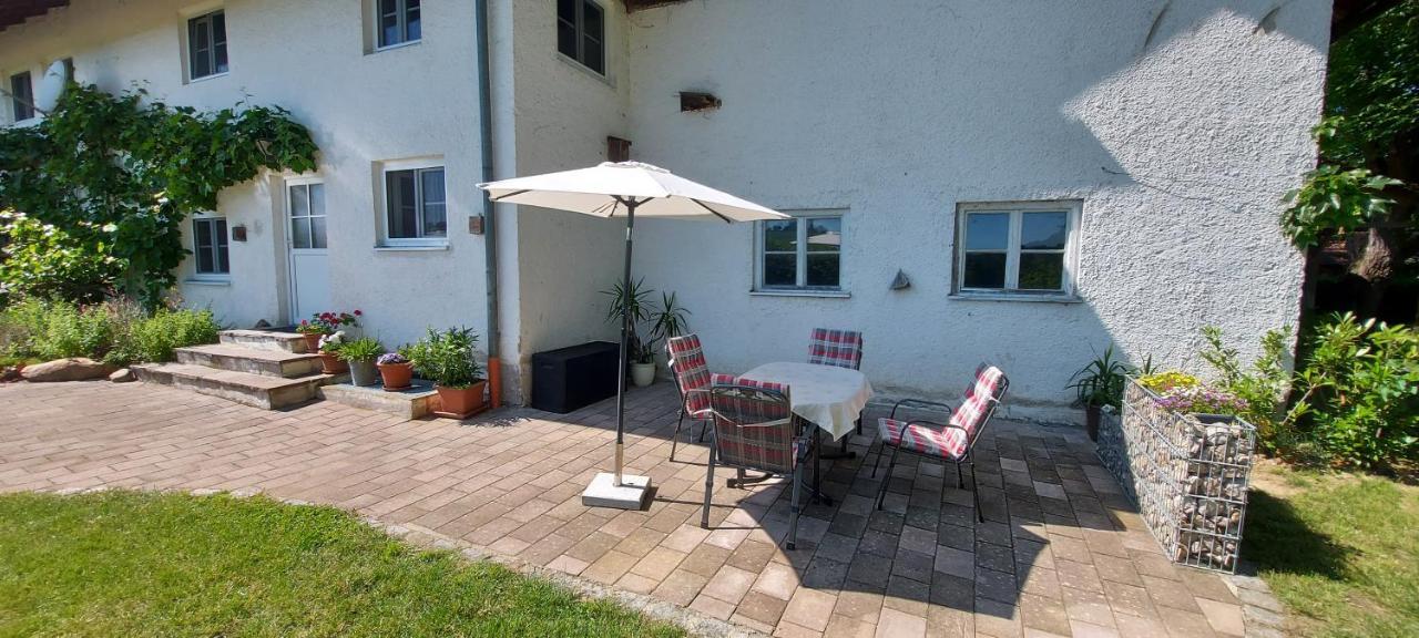 Ruhig Gelegene Ferienwohnung Im Gruenen Mit Terrasse Und Kleinem Garten Rotthalmuenster Ngoại thất bức ảnh