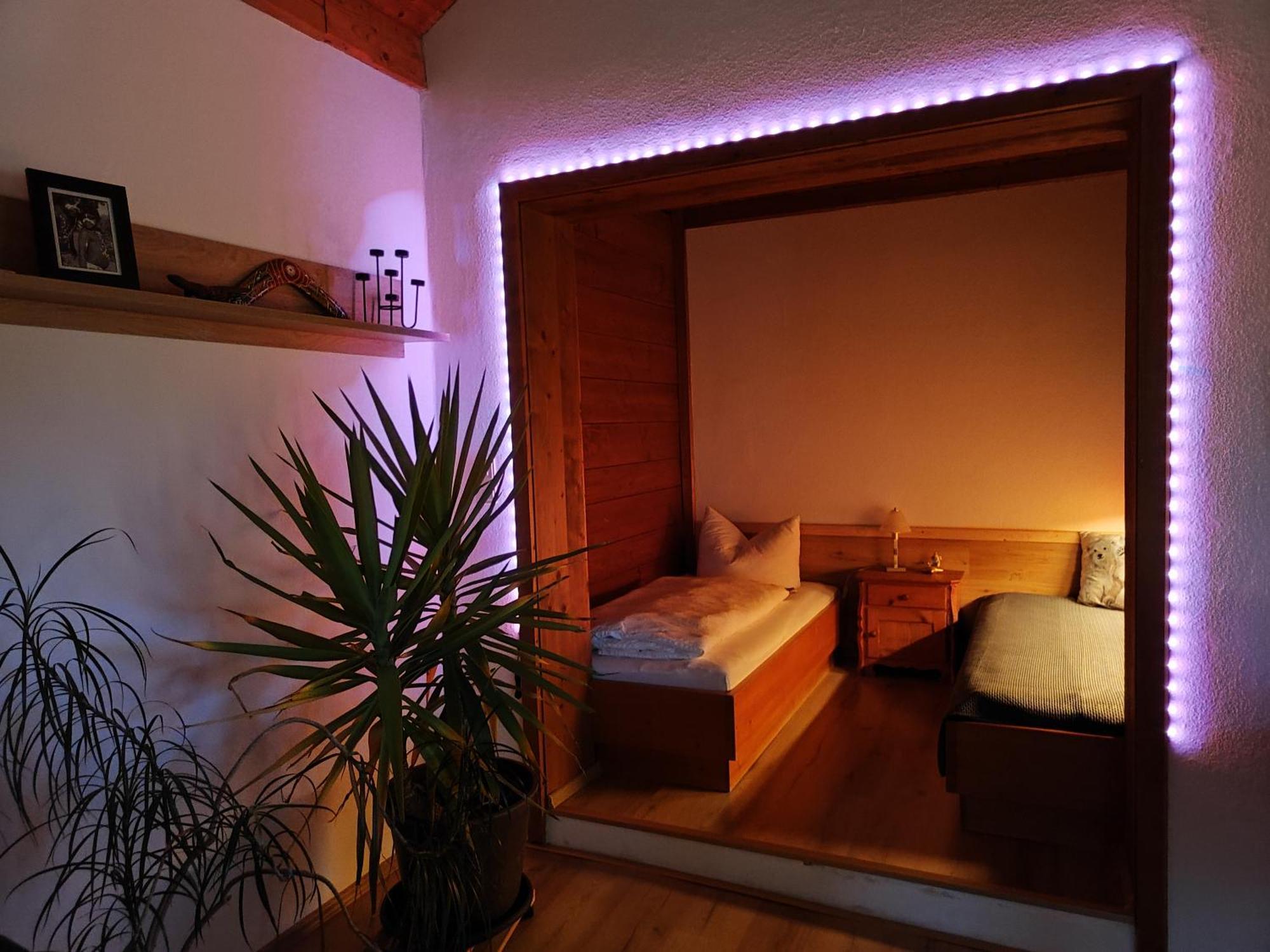 Ruhig Gelegene Ferienwohnung Im Gruenen Mit Terrasse Und Kleinem Garten Rotthalmuenster Ngoại thất bức ảnh